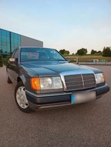 Mercedes-Benz Mercedes W124 300D - Mercedes-Benz 300 W124 mit Diesel-Antrieb