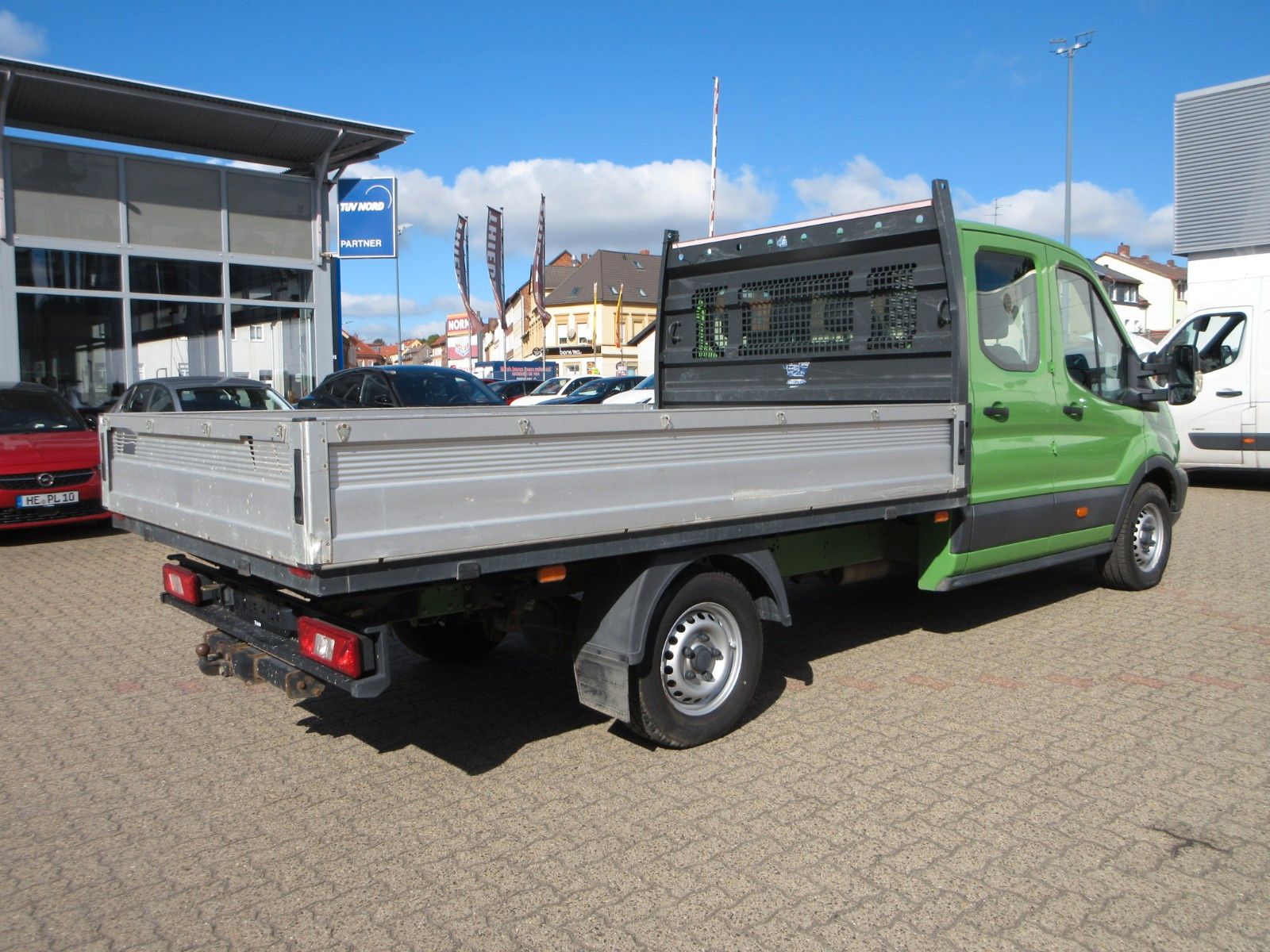 Fahrzeugabbildung Ford Transit Pritsche 350 L4 DoKa/AHK 3,5 to/7-Sitz