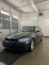 BMW 320d Touring XENON, LEDER, SITZHZG, AUX - BMW 320 aus 2005: Kombi, 320d