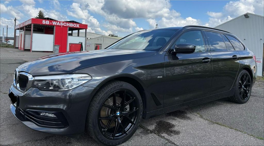 Image of BMW 520