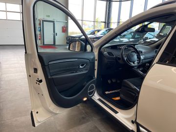 MYAUTOCENTER – Gebraucht- und Jahreswagen mit Werkstattservice in Pfaffenhofen Renault Scenic III BOSE Edition *Klima*Navi*Bluetooth*