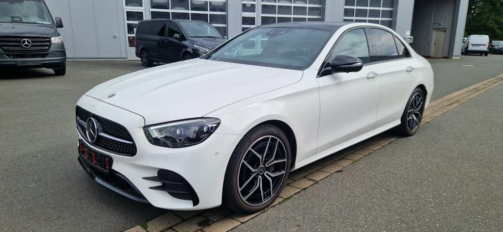 Mercedes-Benz E 220 d AMG*Night*Multibeam*Panorama-SD*Head-up*
