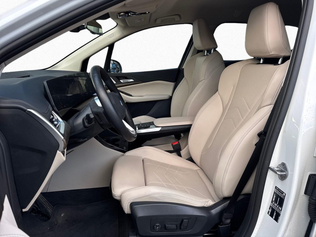 BMW 218 Active Tourer - Bild 11