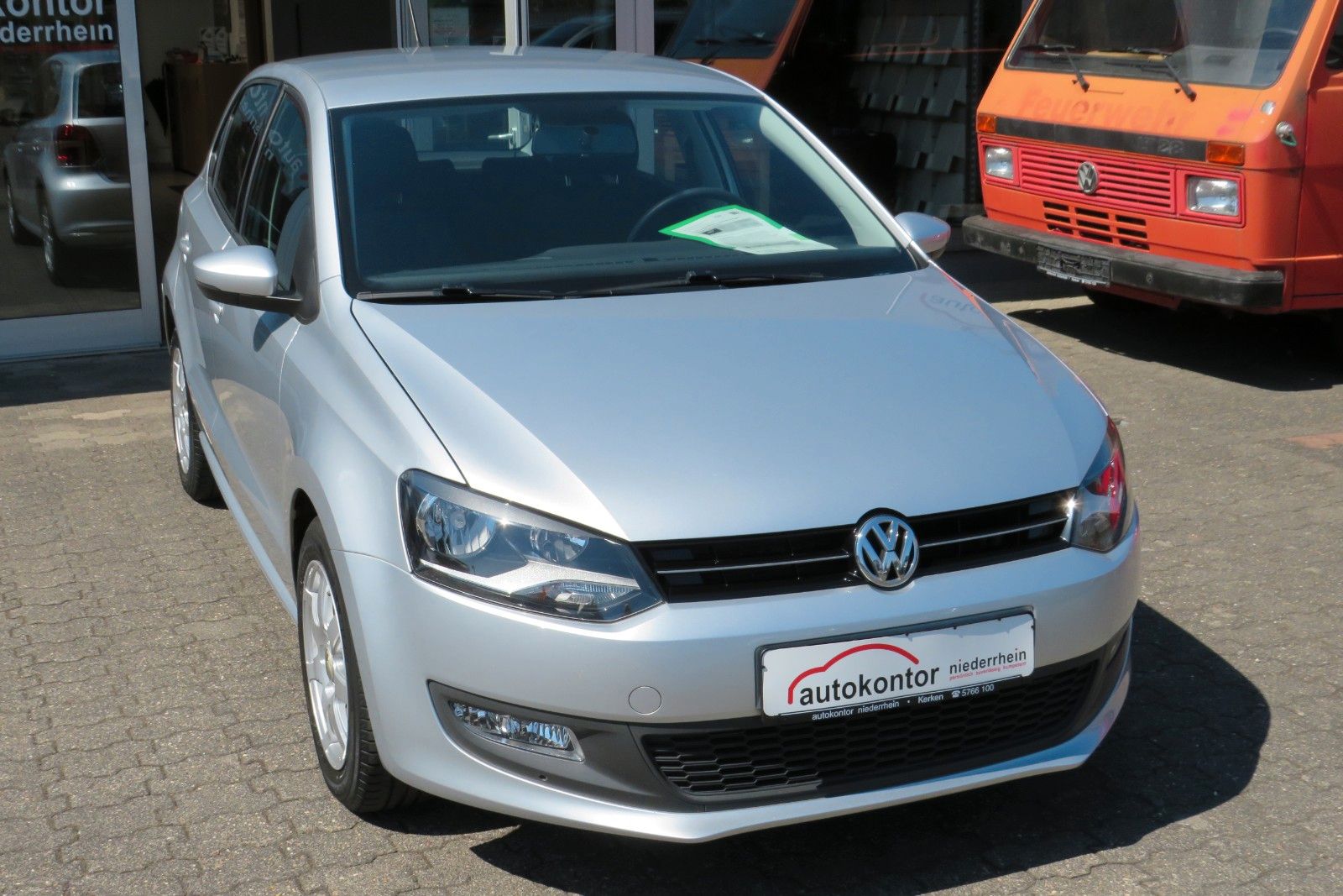 Fahrzeugabbildung Volkswagen Polo V Comfortline KLIMA RADIO SCHECKHEFT