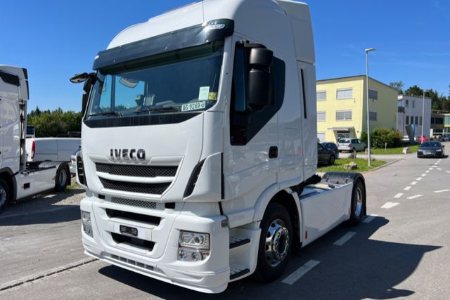 Iveco Stralis 460 4x2 Sauber F1 Team 