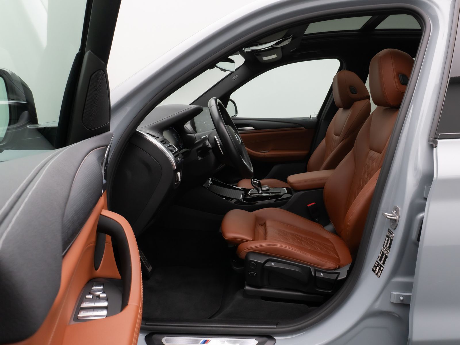 Fahrzeugabbildung BMW X3 xD30i M Sport Panorama Laser Kamera HUD HiFi