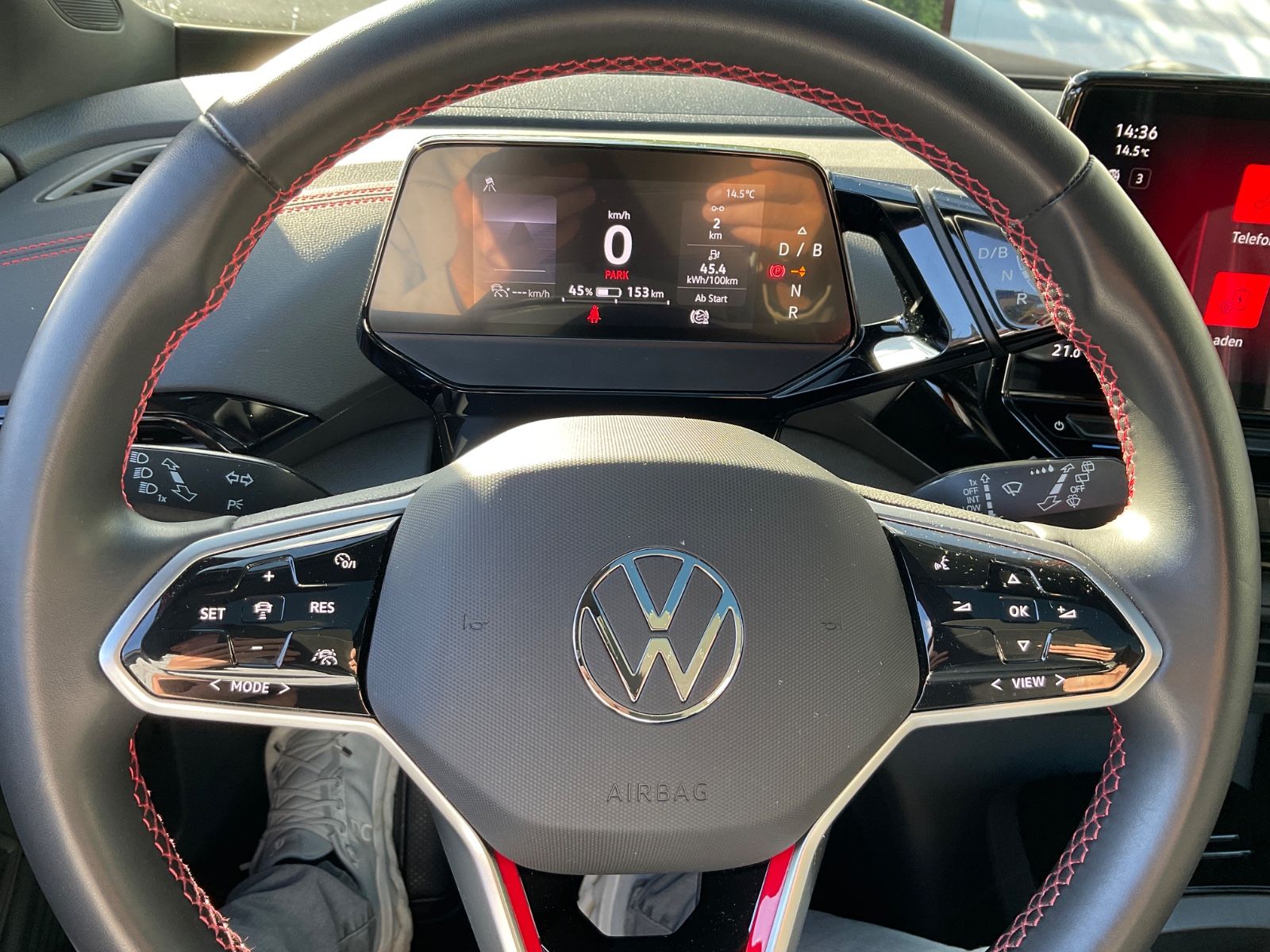 Fahrzeugabbildung Volkswagen ID.4 GTX 82 kWh 4M,Panorama,AHK,Navi,Kamera