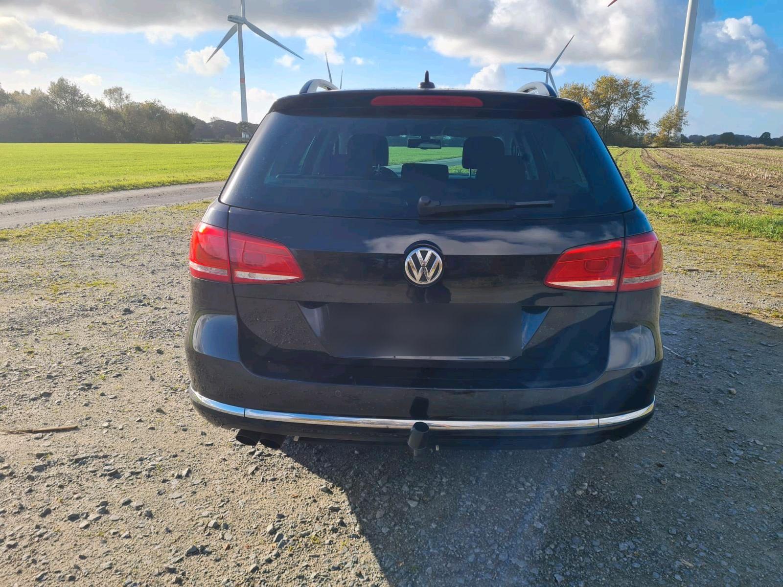 Volkswagen Passat 2011 — engine 140 HP (103kW)