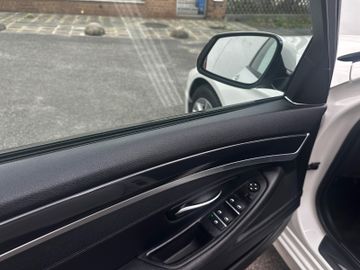 BMW 525 - 12