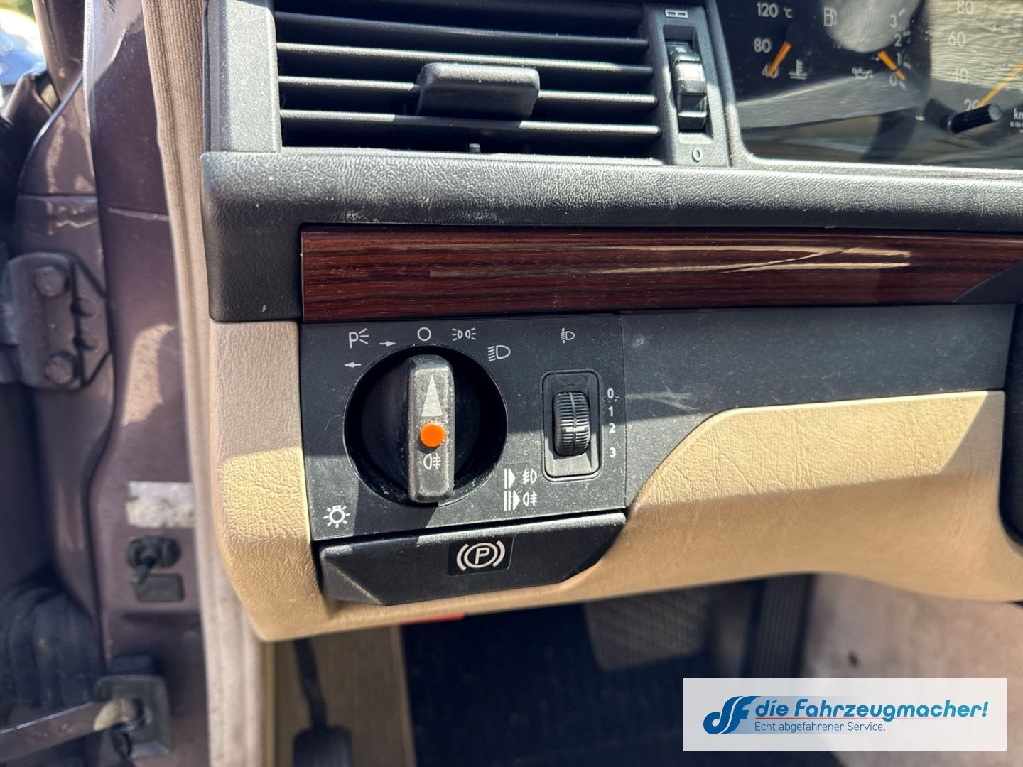 Fahrzeugabbildung Mercedes-Benz E 220 ET-Modell 220TE Alarm el.SP Spieg. *EXPORT