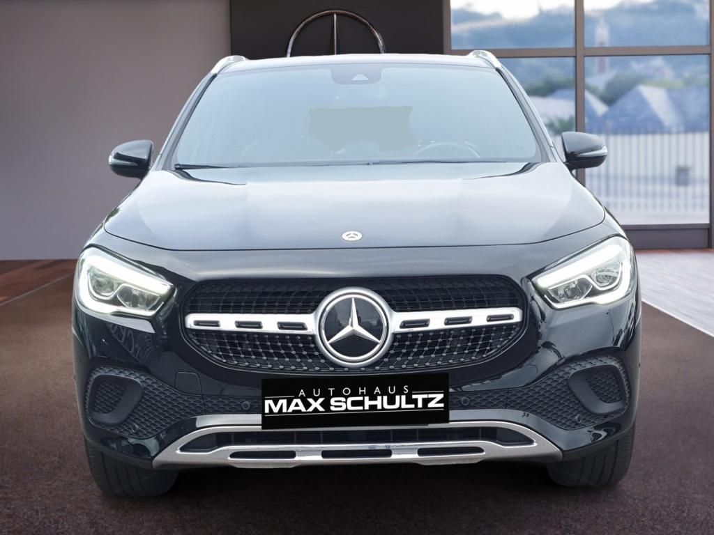 Fahrzeugabbildung Mercedes-Benz GLA 250 *Navi*AHK*PDC*SpurH*LED*KeyLess*el.Heck