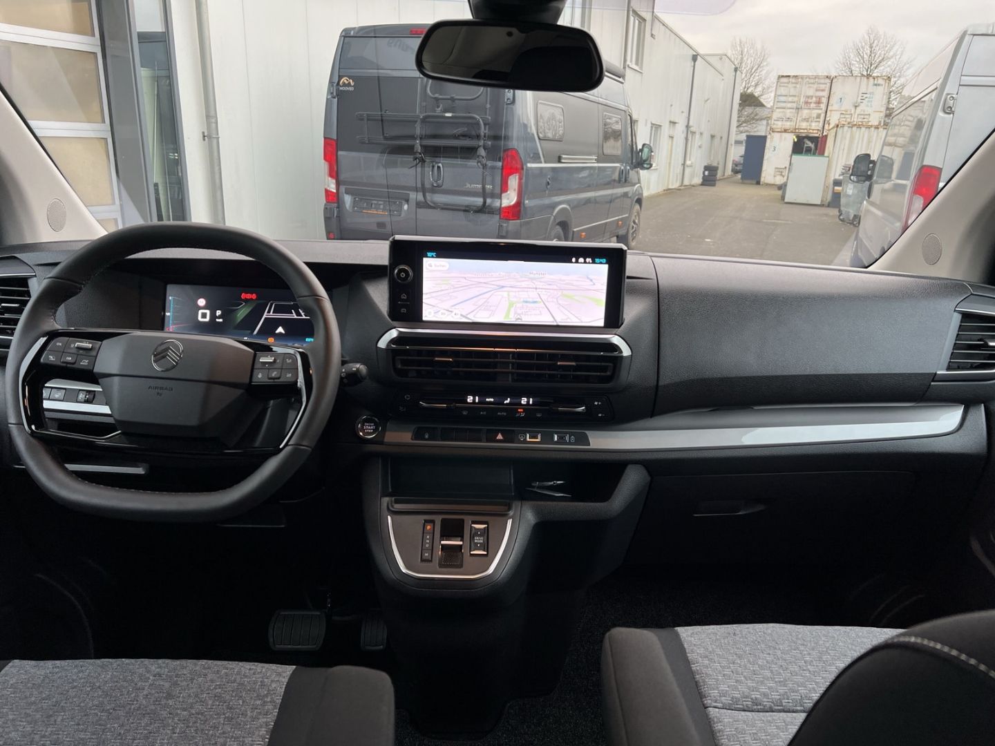 Fahrzeugabbildung Citroën Holidays BlueHDi 180 S&S EAT8 StandHZG AHK-abneh