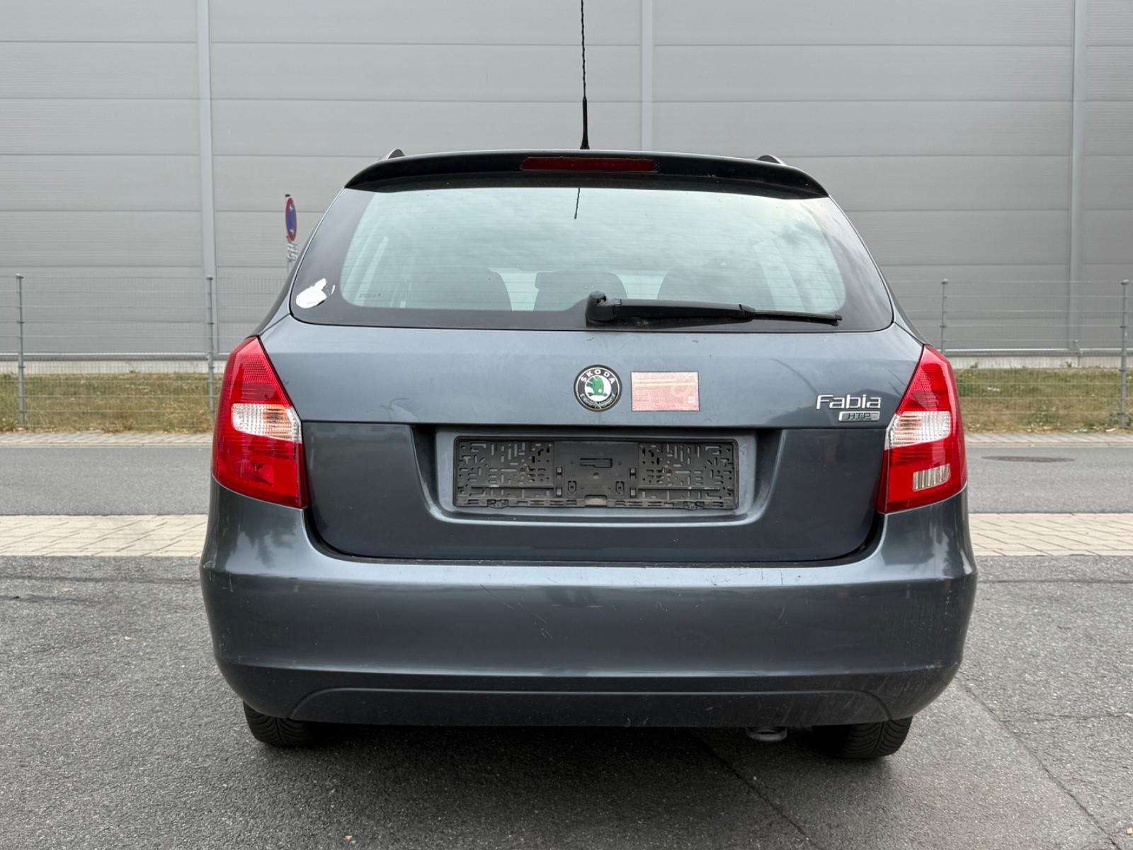 Skoda Fabia 2009 — photo 6
