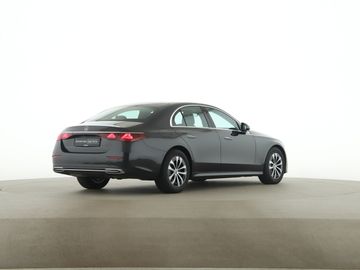 Mercedes E 200 - 7