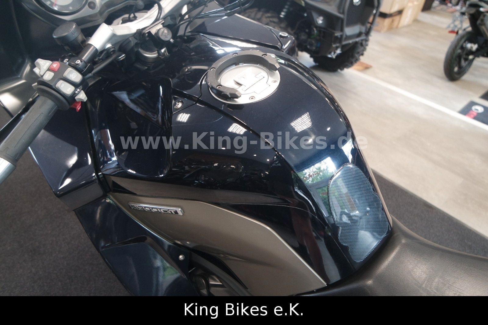 Fahrzeugabbildung BMW K1300GT - TOP ZUSTAND - NAVI Garmin Zumo