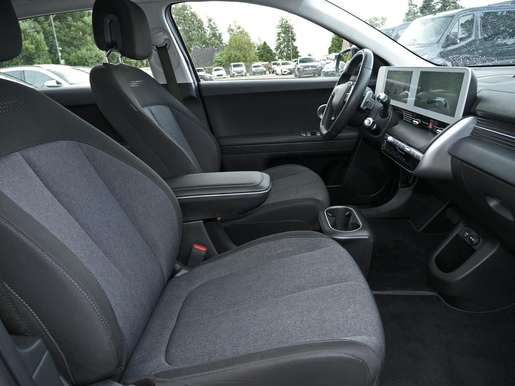 Fahrzeugabbildung Hyundai IONIQ 5 BASIS ELEKTRO TEMPO KAMERA PDC SITZHZG