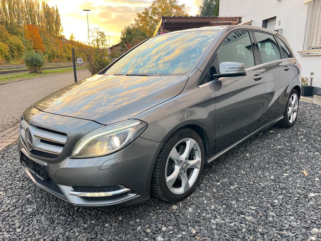 Mercedes-Benz B 250