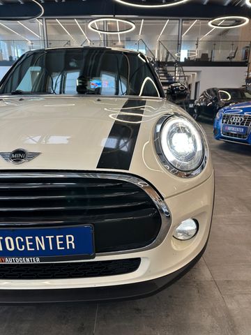 MYAUTOCENTER – Gebraucht- und Jahreswagen mit Werkstattservice in Pfaffenhofen MINI Mini 5-trg. Cooper D *Navi*Pano*