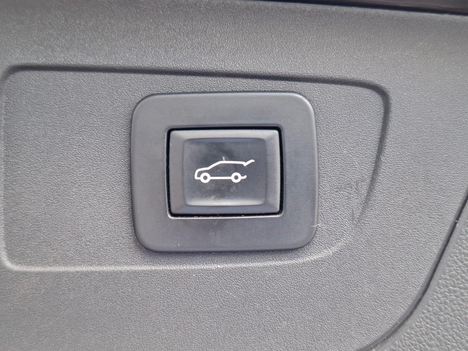 Opel Insignia B Sports Tourer Elegance CAM HUD SzH AC