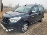 Dacia Dokker Stepway - Dacia Dokker Gebrauchtwagen in Berlin