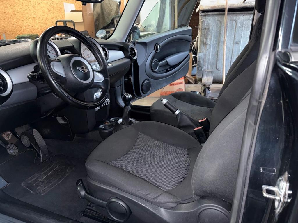 MINI Cooper C