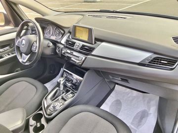 BMW 216 Active Tourer - 10