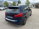 BMW 218i Active Tourer Sport Line*KEYLESS*PANORAMA* - blaue BMW 218