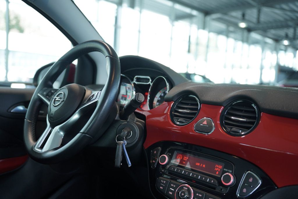 Opel Adam