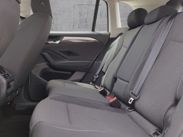 Volkswagen Tiguan - 11