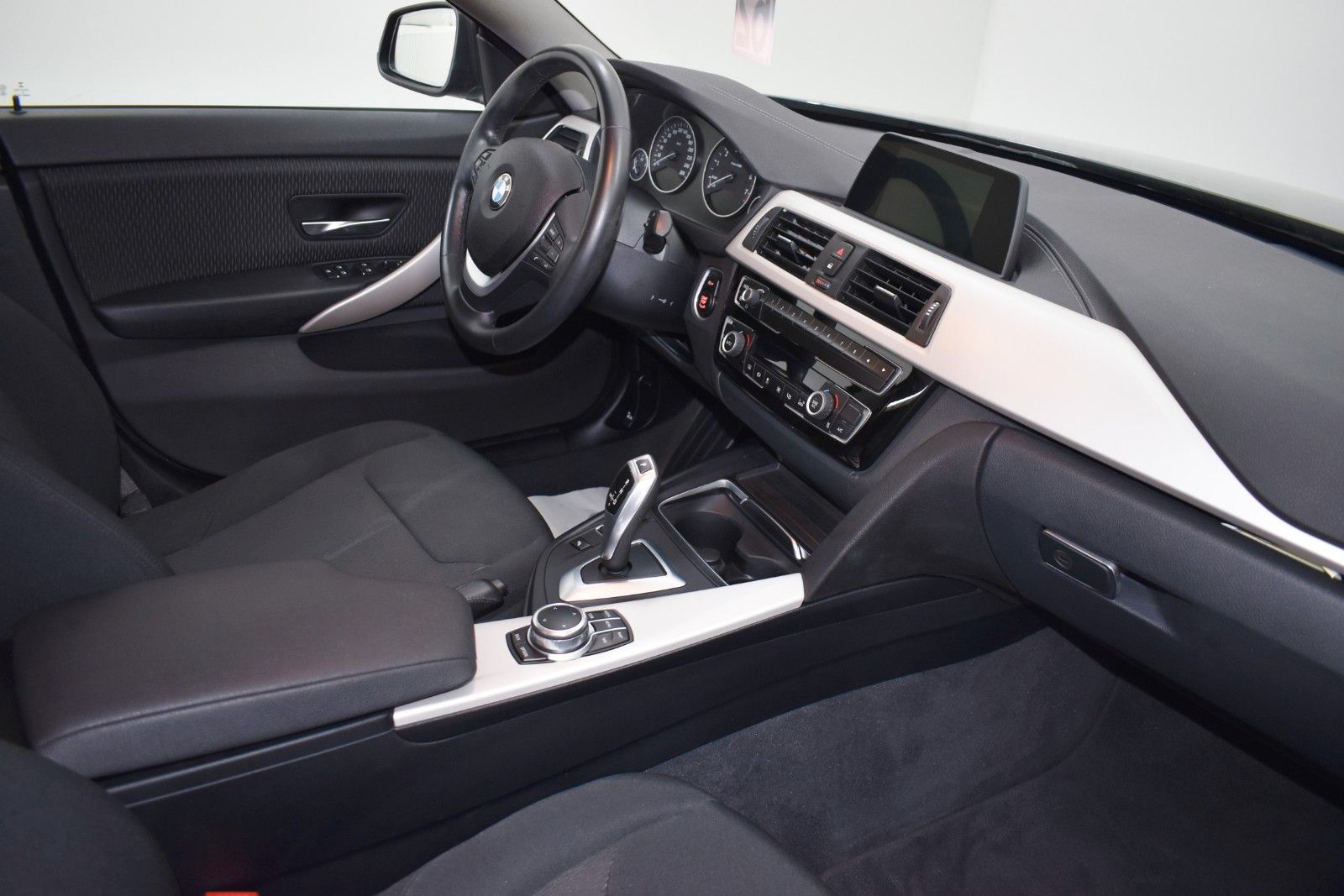 Fahrzeugabbildung BMW 420 Gran Coupé Automatik,Navi,Kamera,LED,PDC