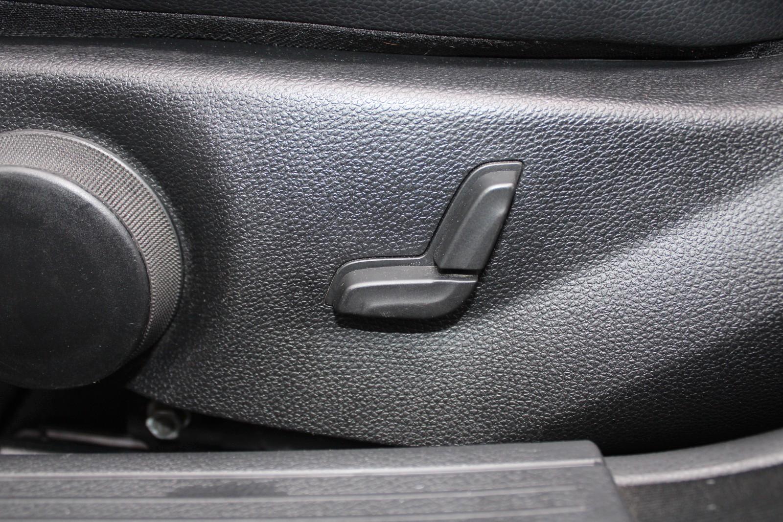 Mercedes-Benz C250 2013 — photo 15