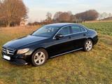 Mercedes-Benz E220D - Mercedes-Benz 220: 220d