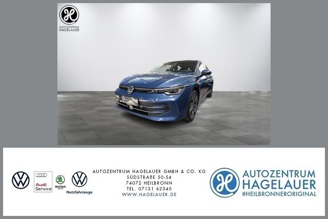 Volkswagen Golf VIII 1.5 eTSI DSG Edition50 AHK Pano DCC HU