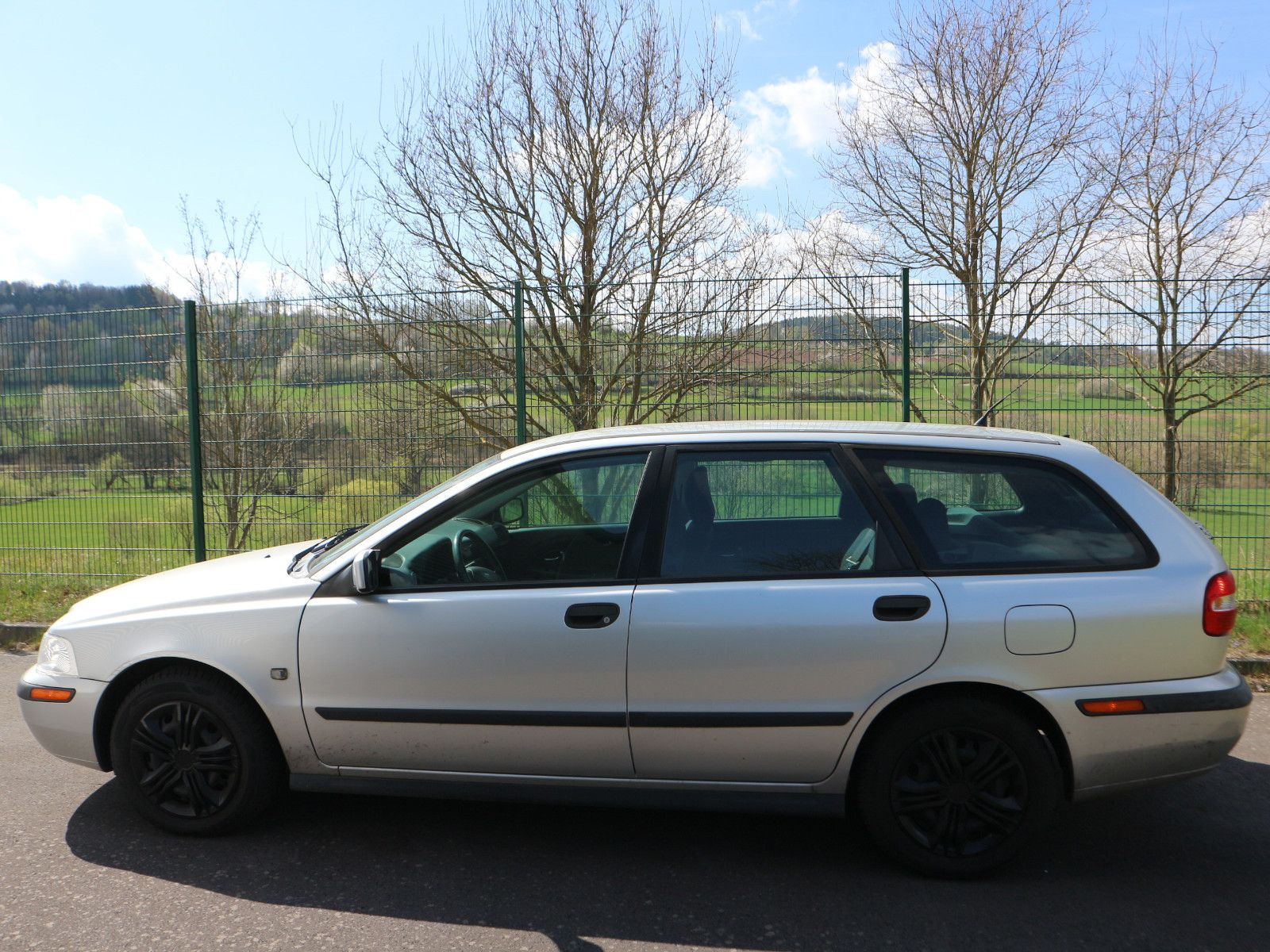 Fahrzeugabbildung Volvo V40 1.6 Klima