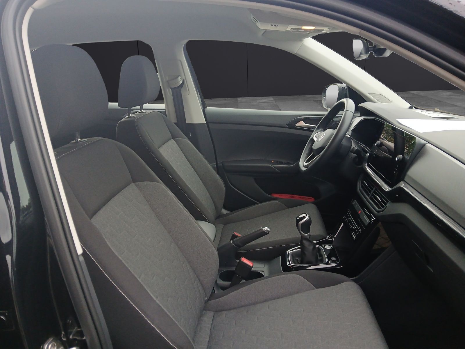 Fahrzeugabbildung Volkswagen T-Cross TSI Life Matrix AID ACC PDC SH