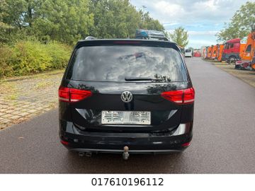 Volkswagen Touran - 4