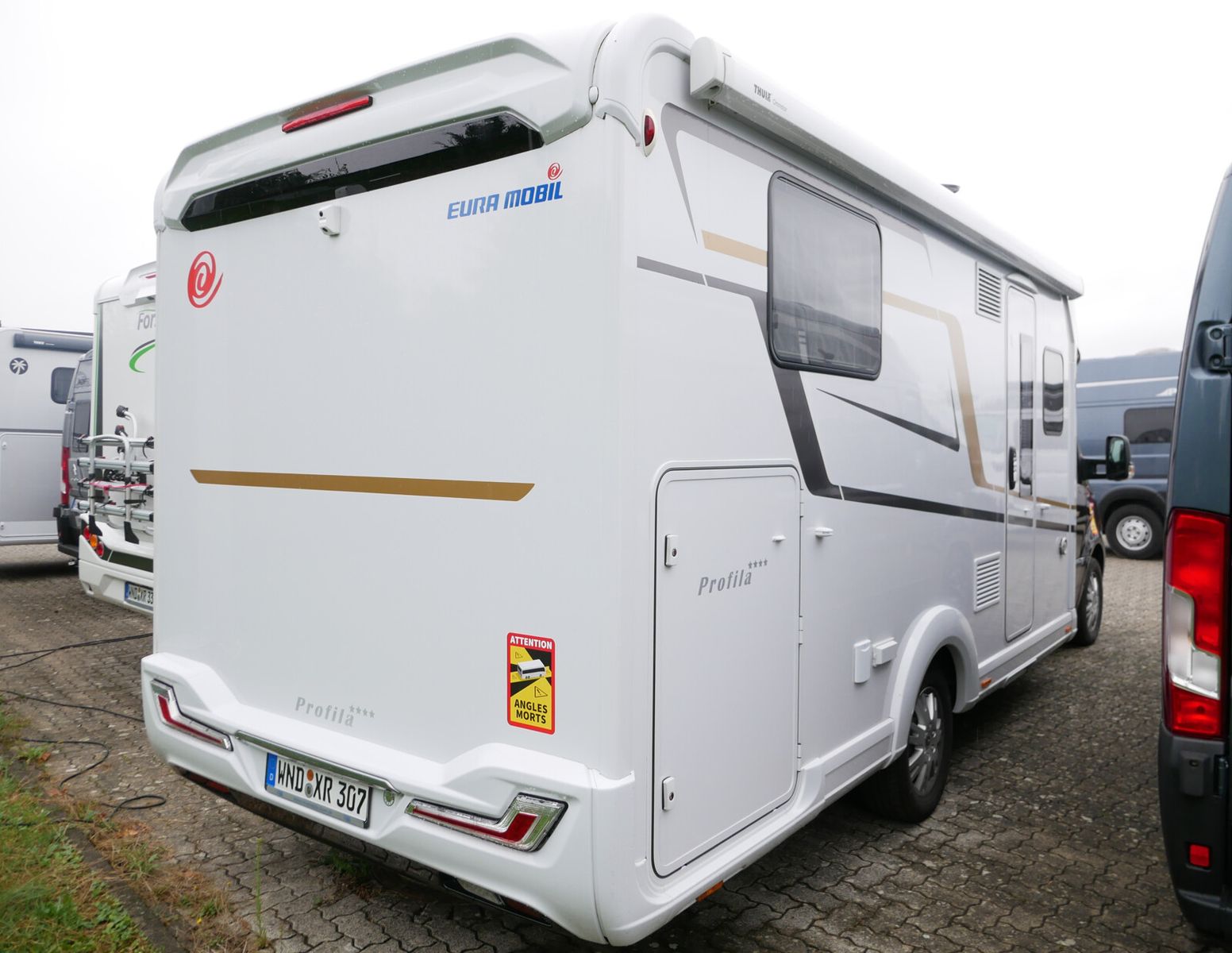 Fahrzeugabbildung Eura Mobil Profila T 726 QF Luminary -S SAT/SOLAR/VeloSlide
