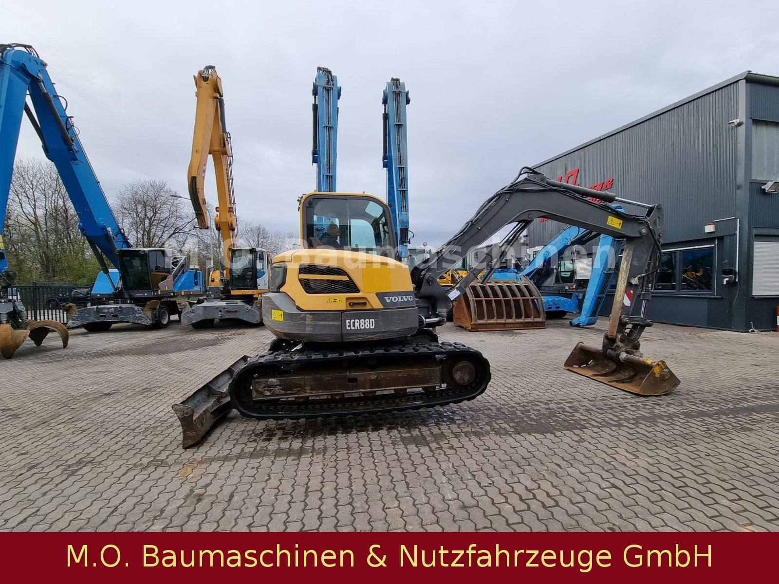 Fahrzeugabbildung Volvo ECR 88 D / Hammerleitung / SW