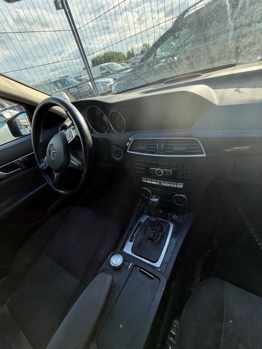 Mercedes-Benz C220 2012 — engine 2.143 cm³, 170 HP (125kW)