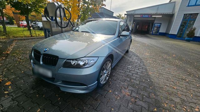 BMW E90 320i Benzin