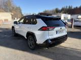 Toyota RAV 4 Plug-in-Hybrid *8-Fach-Bereift* - Toyota RAV 4 mit Hybrid-Antrieb: Allradantrieb