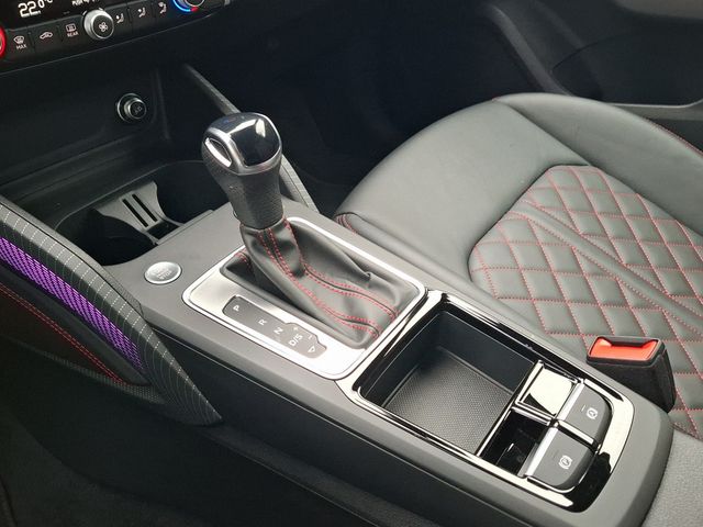 Q2 35 TFSI S line, Matrix, Navi, AHK