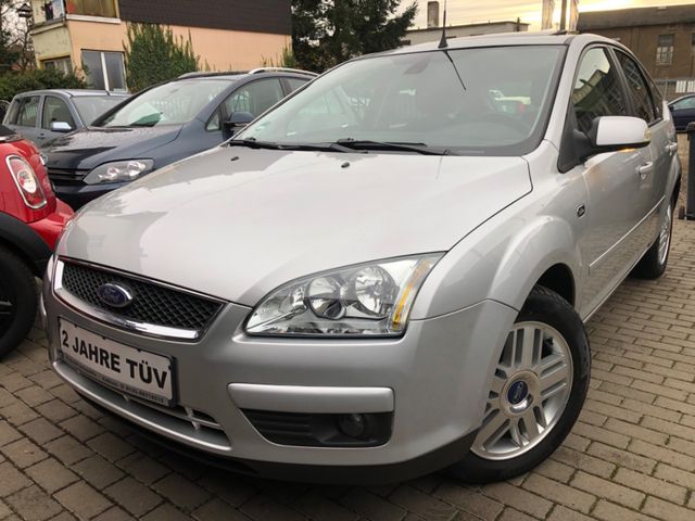 Ford Focus Lim. Ghia Sciebedach Klimaautomatik!!!