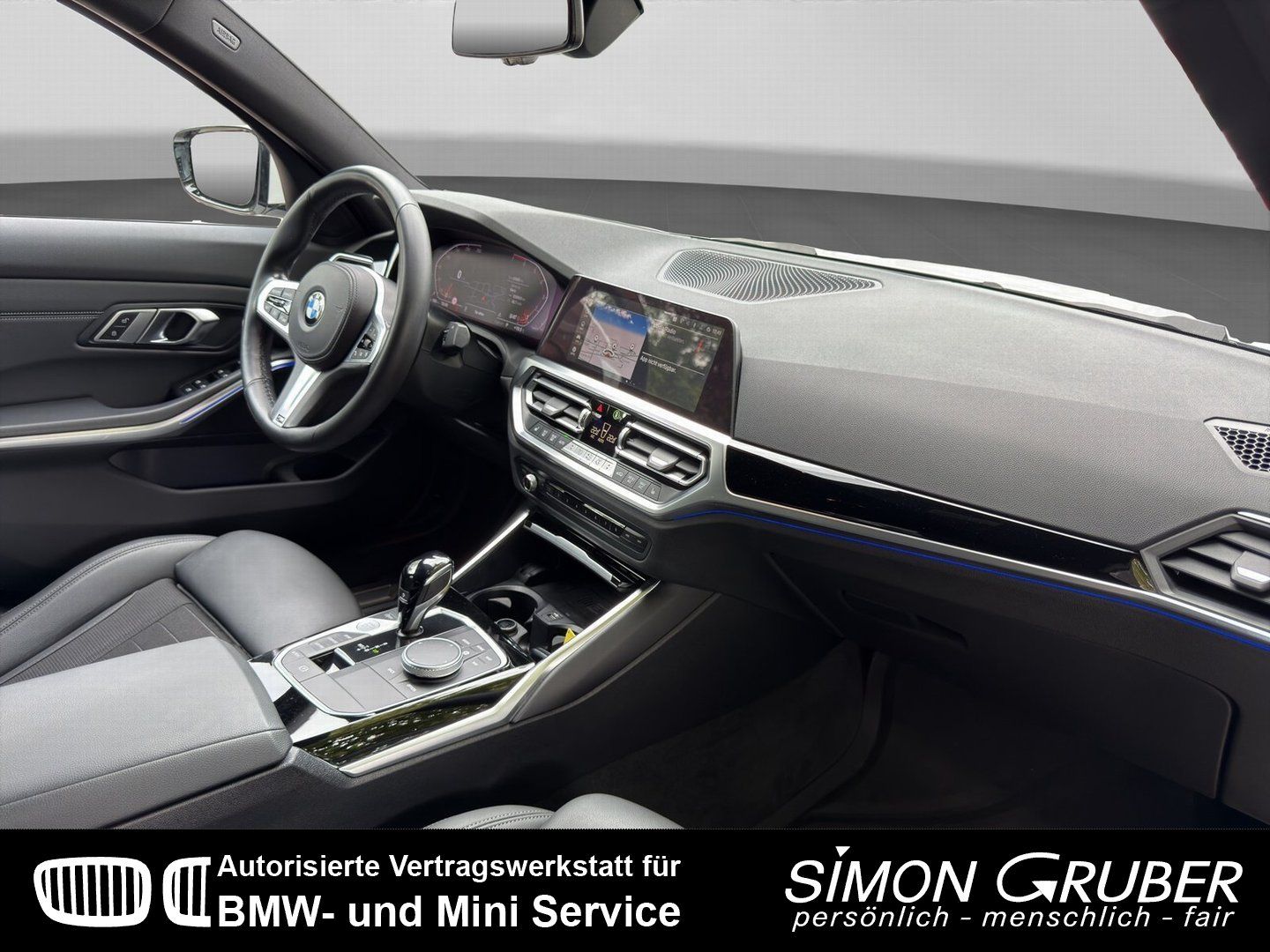 Fahrzeugabbildung BMW 318 i Adv Shadow HUD SHZ Innovationspaket Kamera