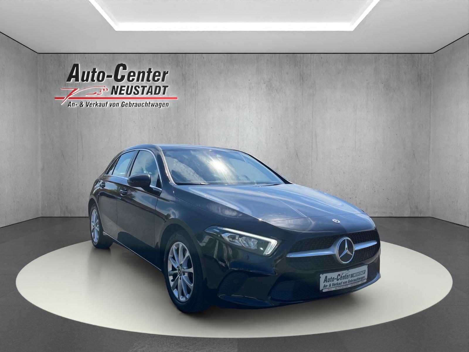 Mercedes-Benz A 250  Business PDC/LANE/APP/NAVI/KLIMAA