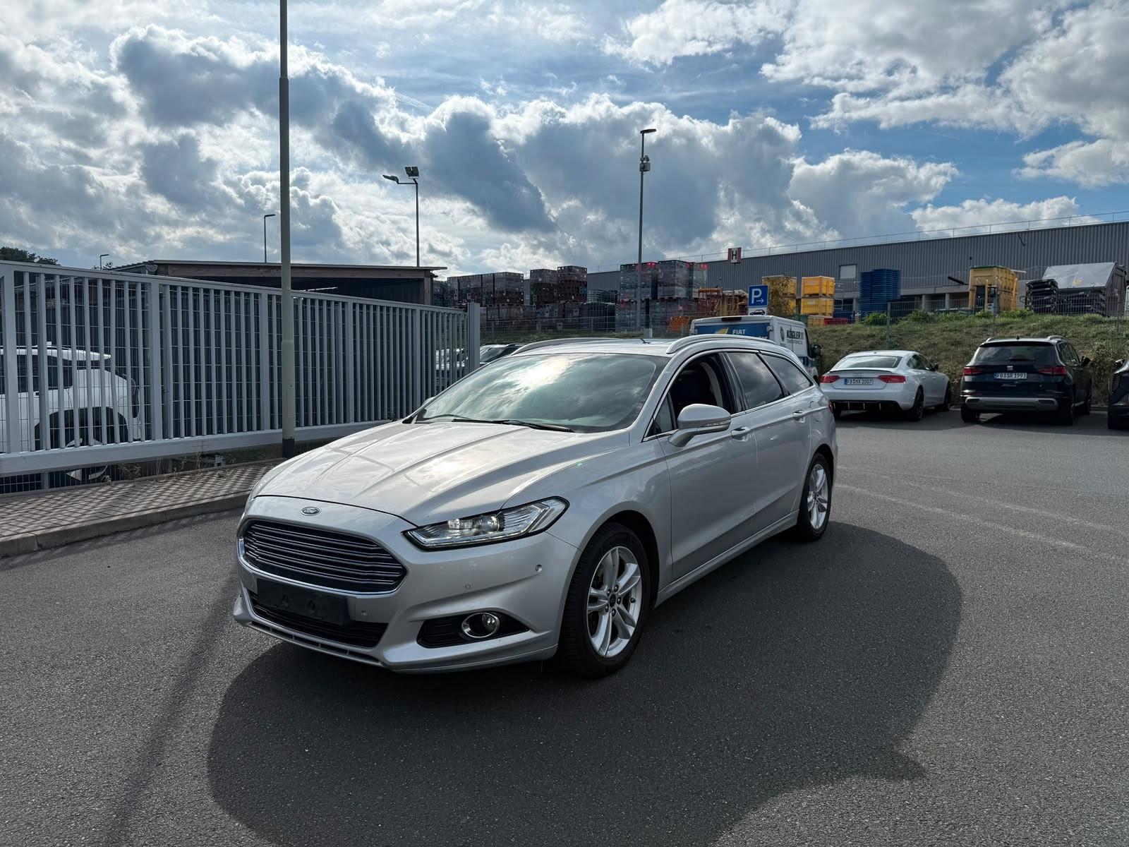 Ford Mondeo Turnier Titanium/Pano/Autom/LED/Kam/AHK