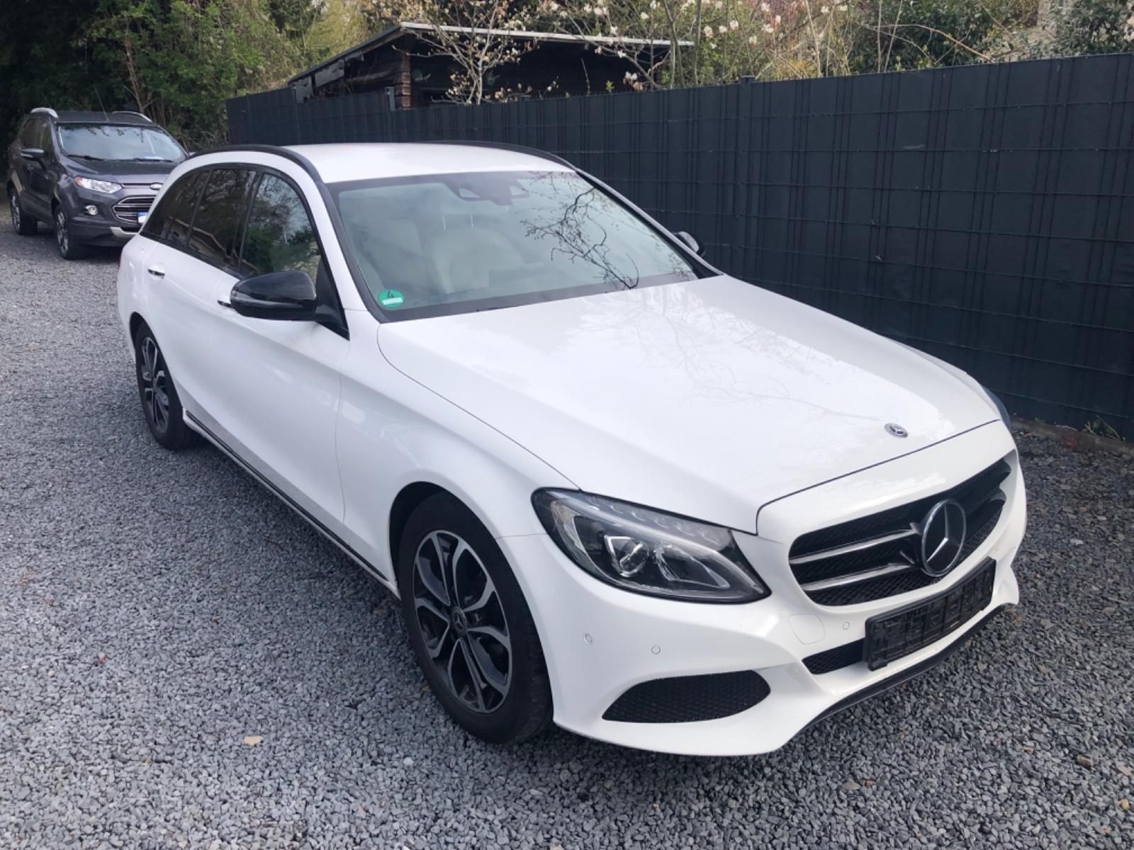 Mercedes-Benz C 180 -Automatik,Navi,Kamera,Klimaaut,T.Leder,