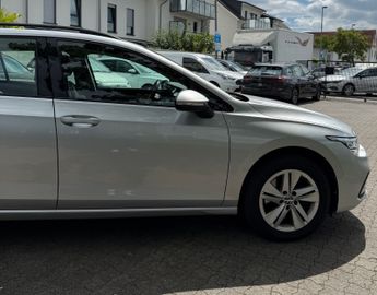 Volkswagen Golf - 7