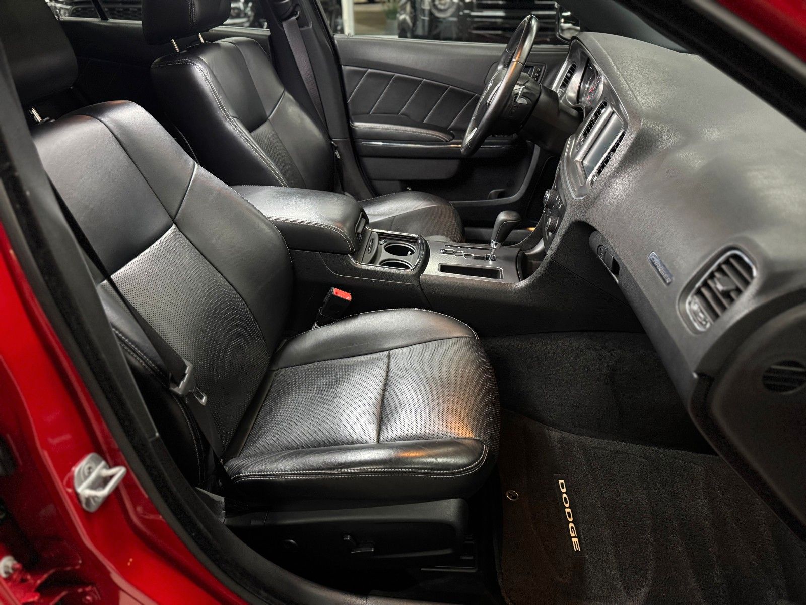 Fahrzeugabbildung Dodge Charger 5,7 R/T "Road-Track" Deutsche EZ