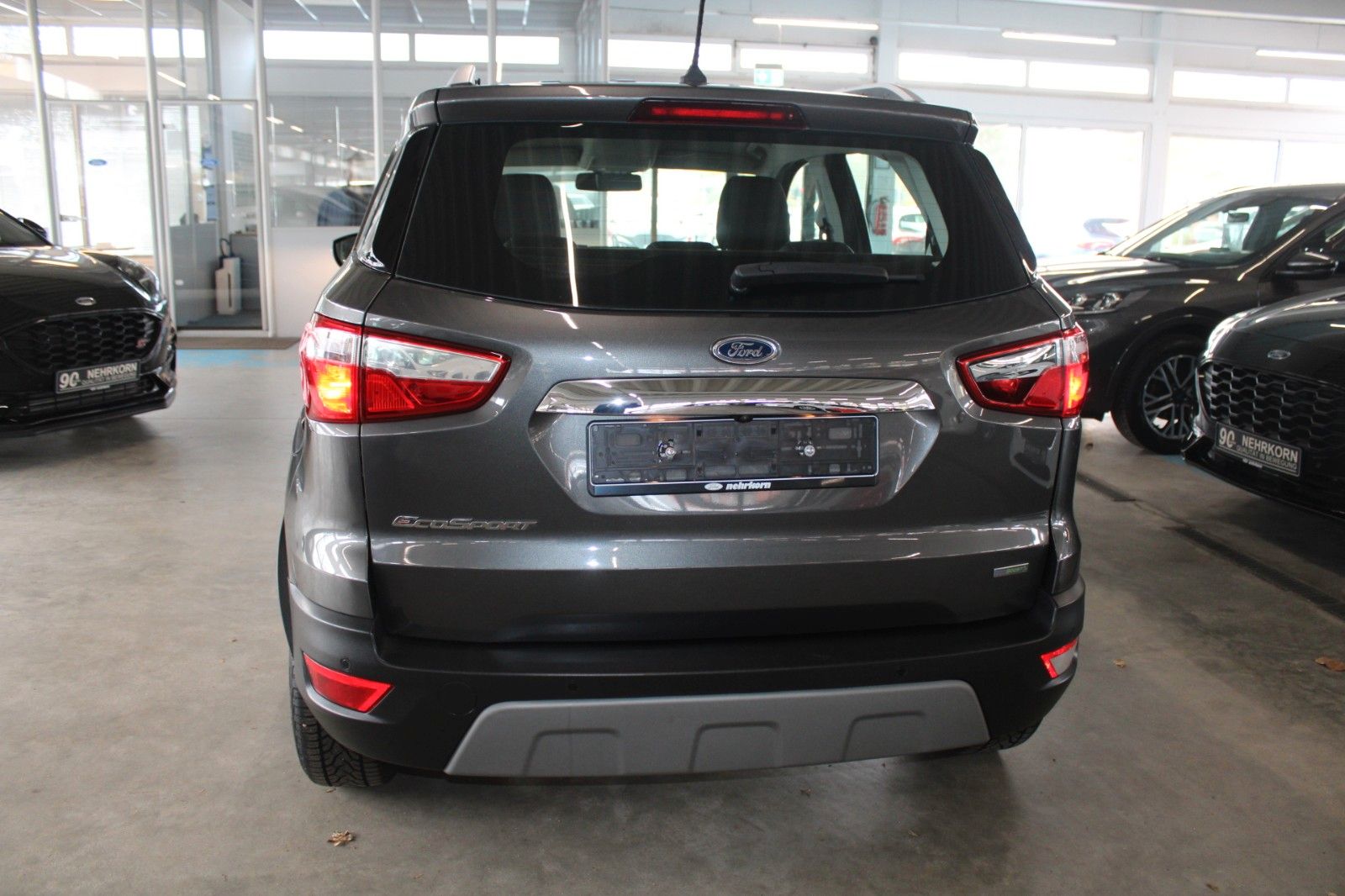 Fahrzeugabbildung Ford EcoSport Titanium AUTOMATIK Navi CAM WinterPaket